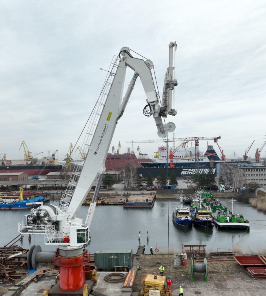 China-built MPSV to sport Techano Oceanlift crane next summer
