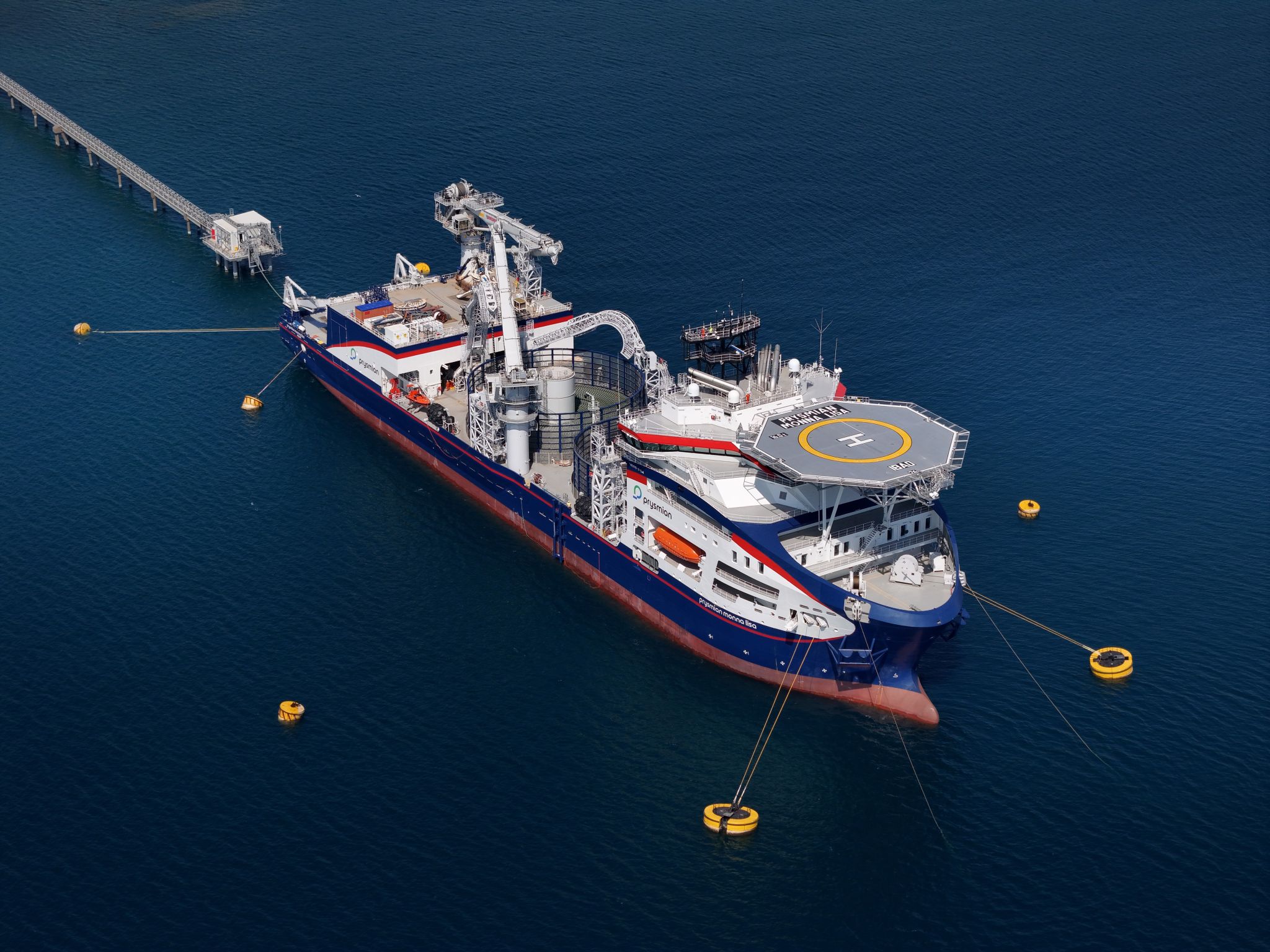 Prysmian’s Monna Lisa picks up its first cable for what will be US largest offshore wind farm