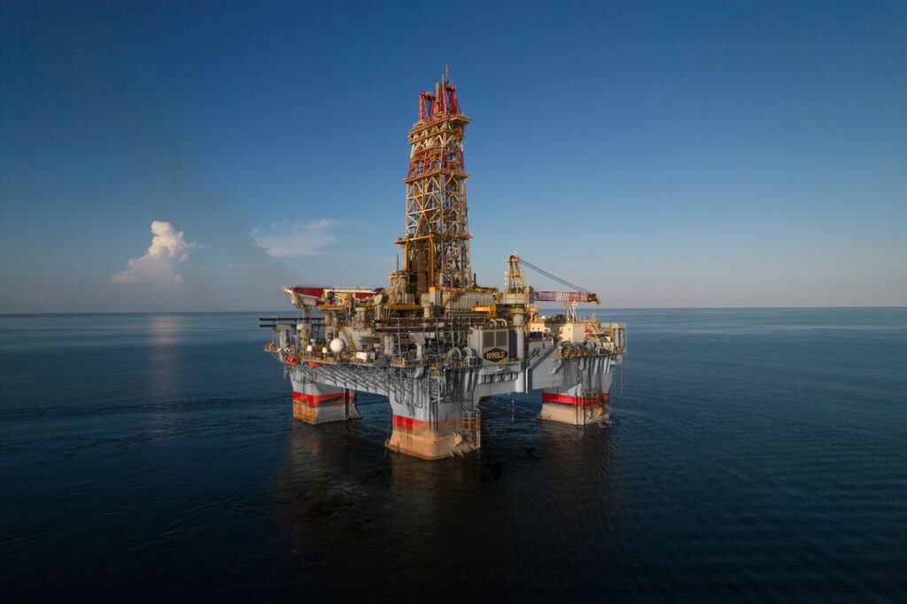 Noble Discoverer rig; Source: Noble