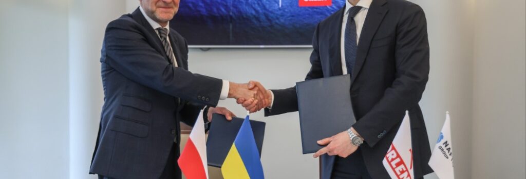 Two men shaking hands