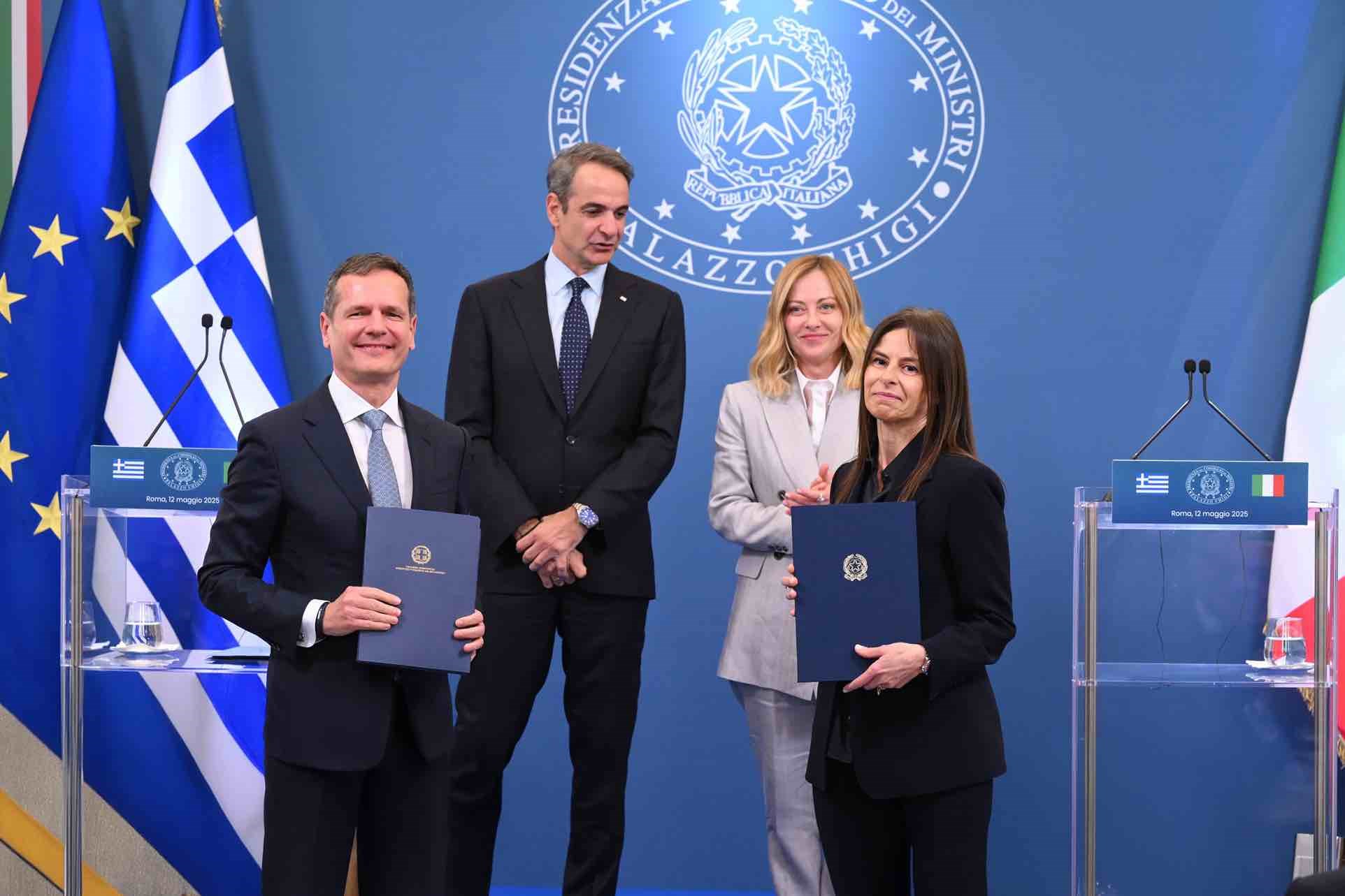 From left: Manos Manousakis, Chairman and CEO of IPTO; Kyriakos Mitsotakis, Prime Minister of the Hellenic Republic; Giorgia Meloni, Italian Prime Minister; and Giuseppina Di Foggia, CEO and General Manager of Terna, on the occasion of the Italy-Greece intergovernmental summit at Villa Doria Pamphilj in Rome; Courtesy of Terna