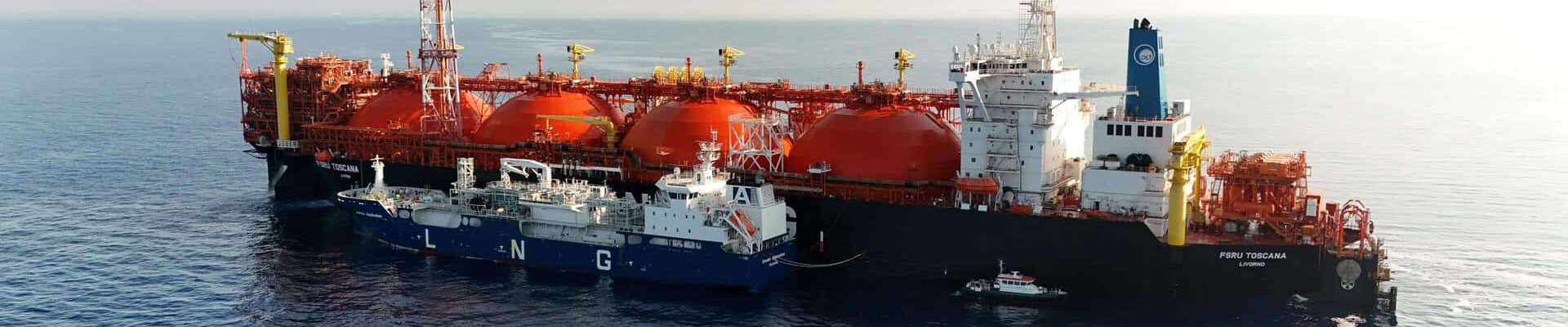 Testing entailed the bidirectional transfer of LNG from the Avenir Aspiration small LNG carrier to the FSRU Toscana, and vice versa; Source: OLT Offshore LNG Toscana