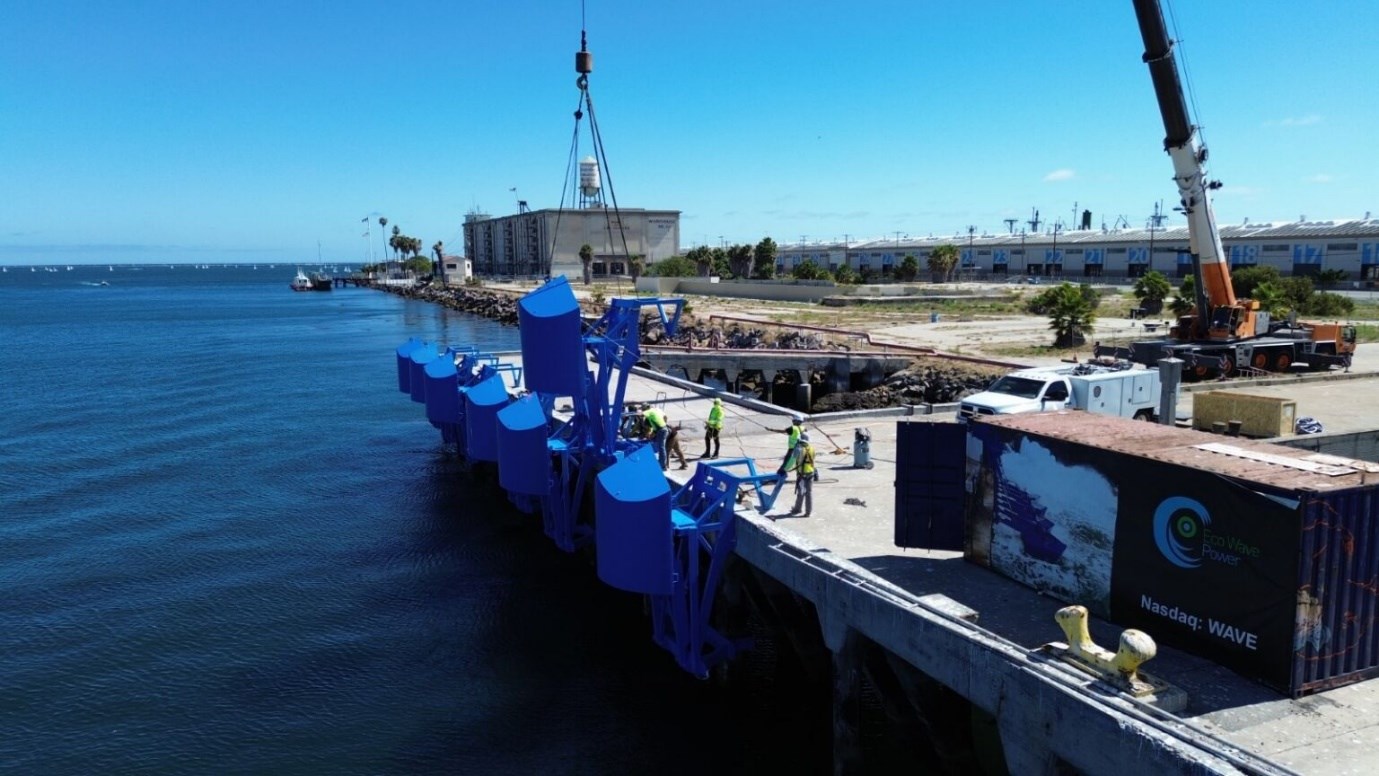 Energy Conversion Unit and Floaters fully installed. Source: Eco Wave Power