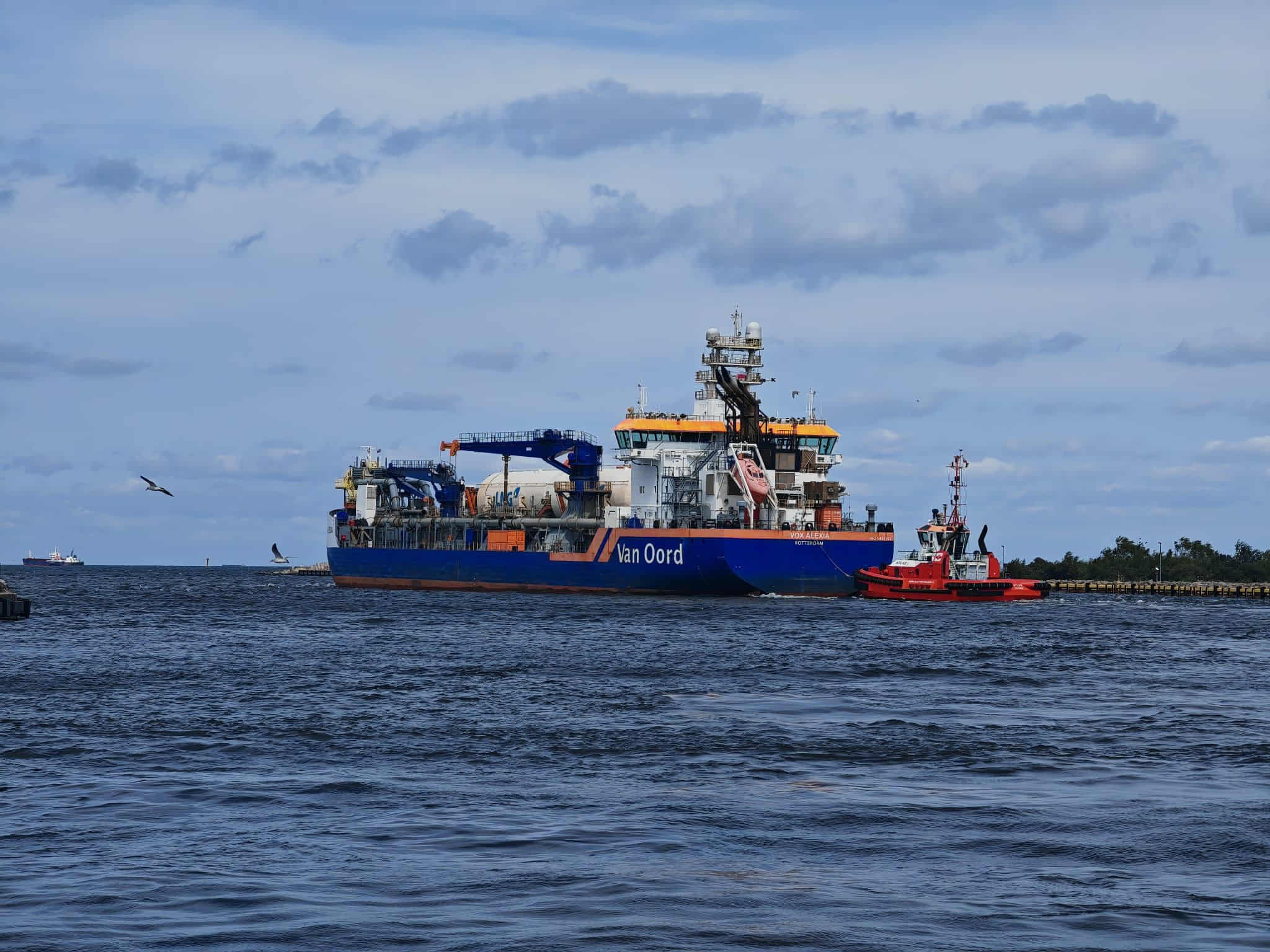 Van Oord kicks off dredging works for Poland’s FSRU terminal in Gulf of Gdańsk; Source: Gaz-System