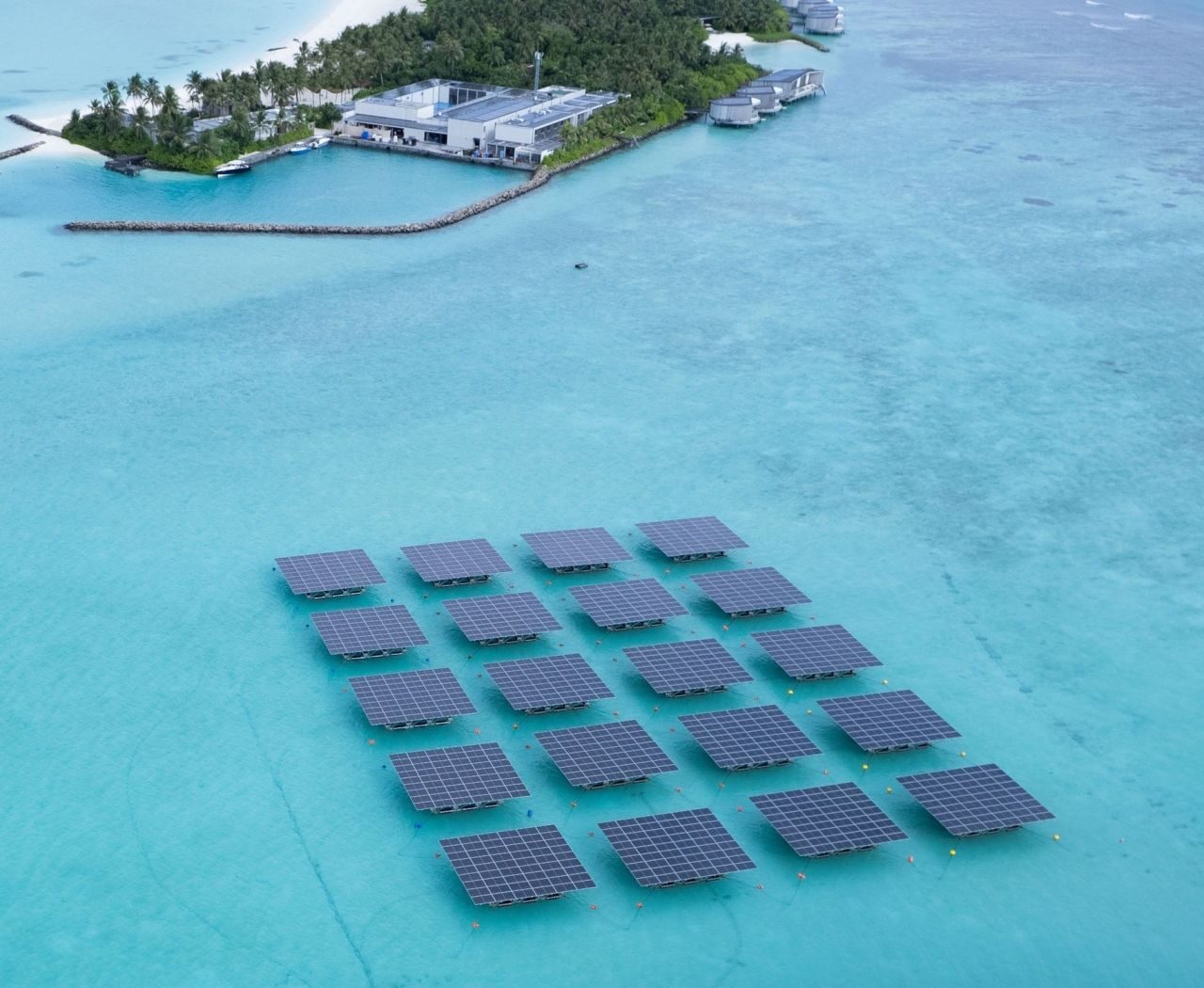Swimsol's floating solar in Maldives