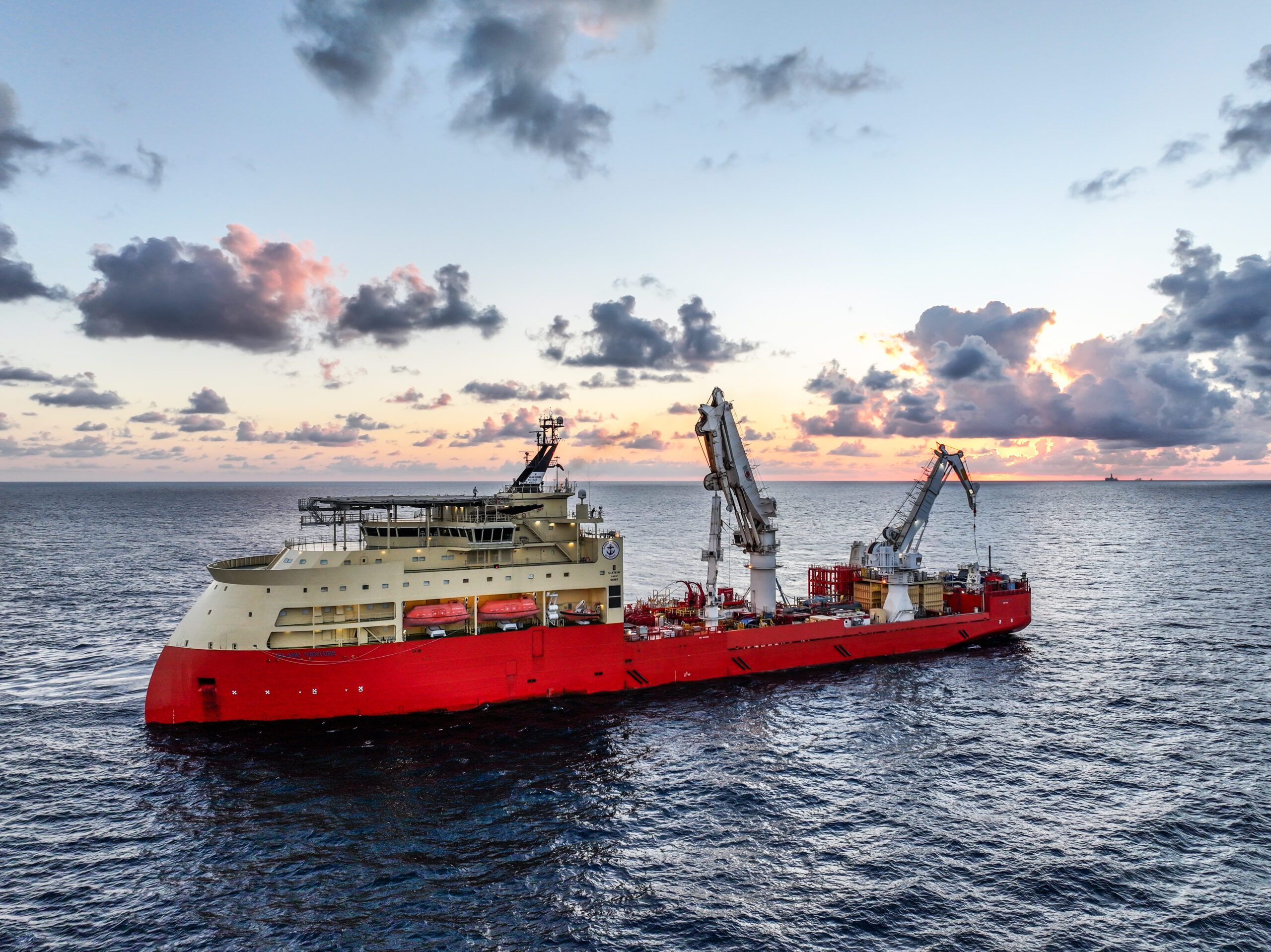 2014-built vessel removes Gulf of America's oldest tension leg platform