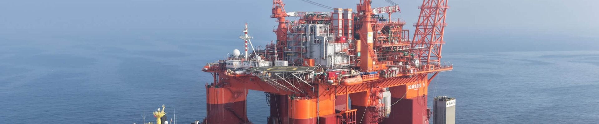 Blue Marlin transports Congo-bound FPU; Source: Boskalis