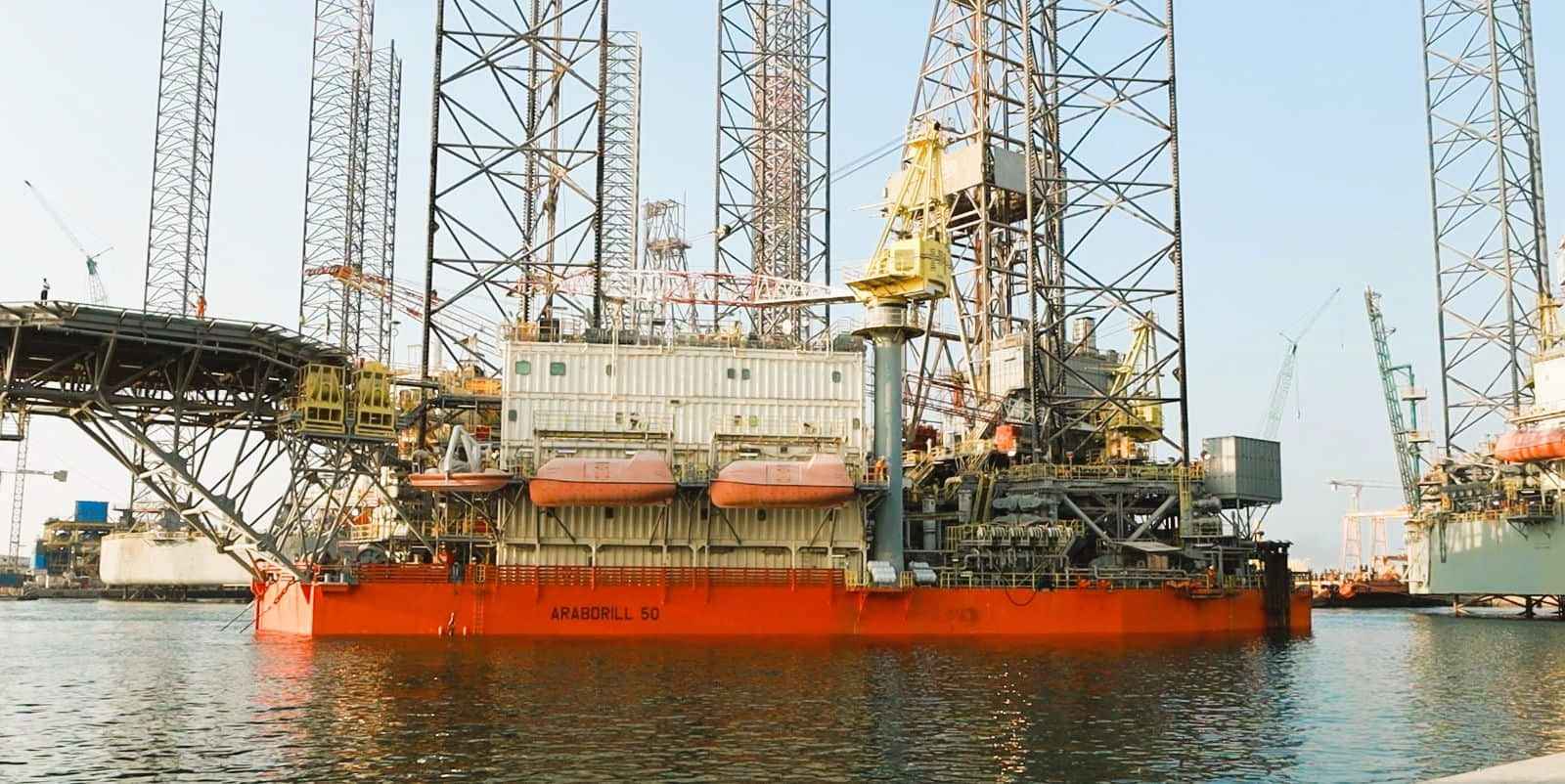AD50 jack-up rig; Source: Ocean Oilfield