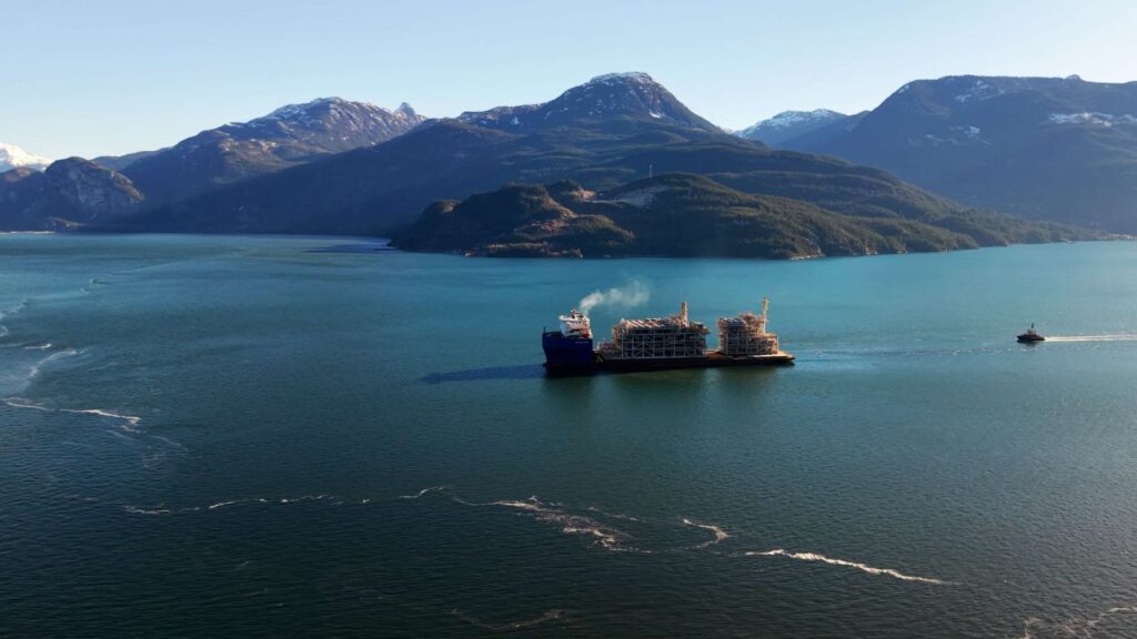 Arrival of two new modules; Source: Woodfibre LNG