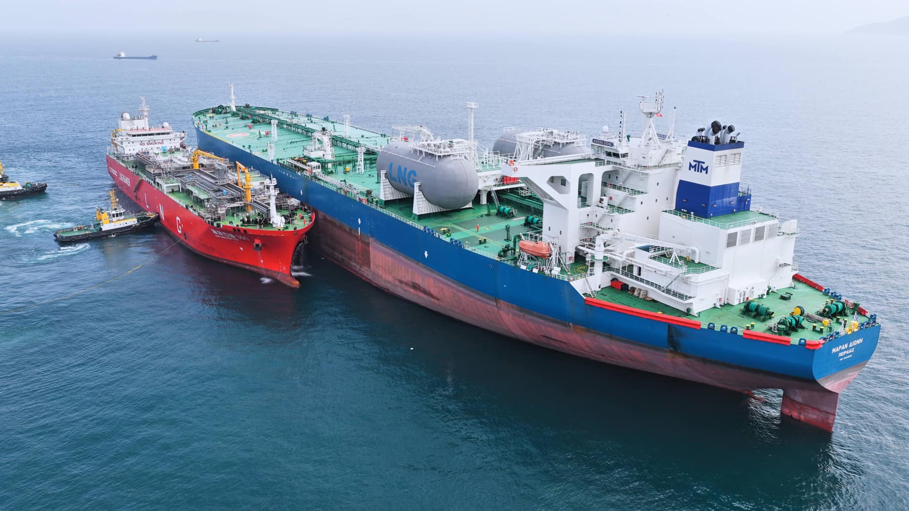 The first LNG bunkering for a VLCC in Hong Kong took place at the South Cheung Chau Anchorage, where approximately 4,700 cubic metres of LNG was delivered to the dual-fuel VLCC, Maran Dione, in 7 hours. Source: CLPe