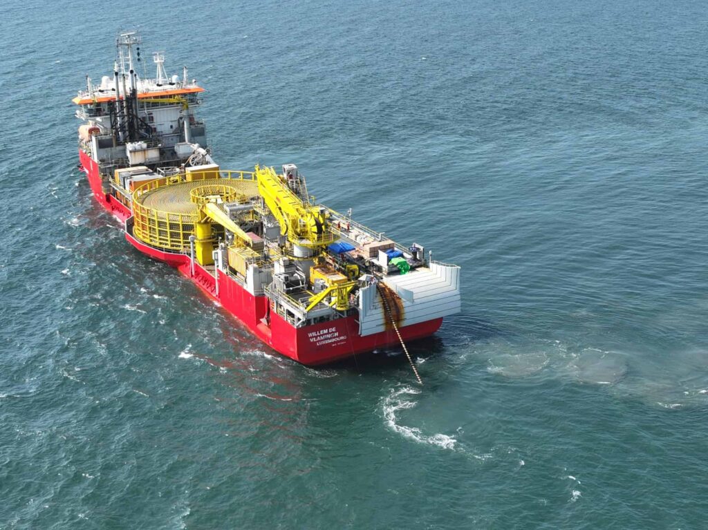 CLV Willem de Vlamingh at Fengmiao 1 offshore wind farm