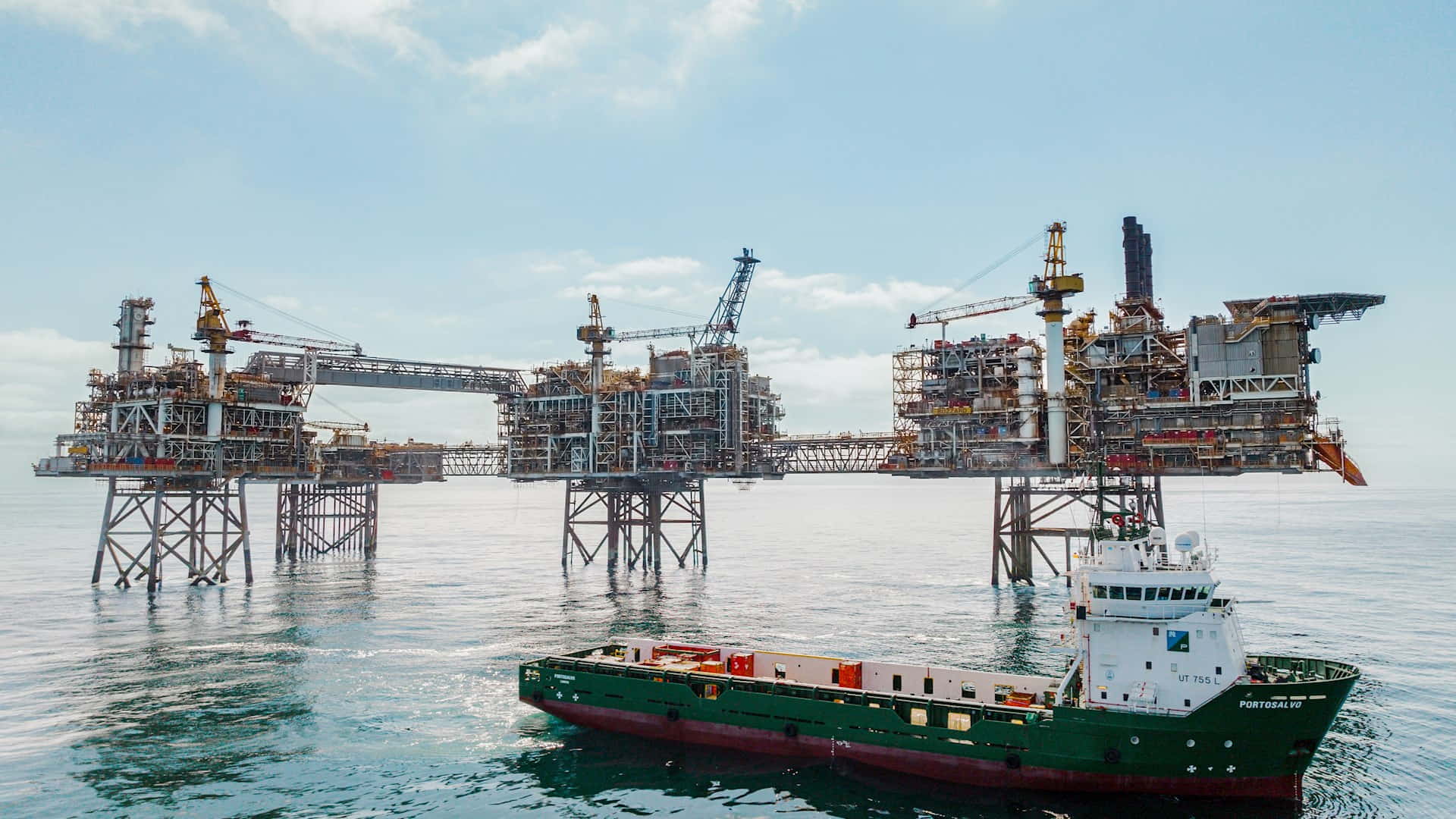 ABB'nin Birleşik Krallık çalışma sayfasında Kuzey Denizi petrol platformu otomasyonunun geliştirilmesi