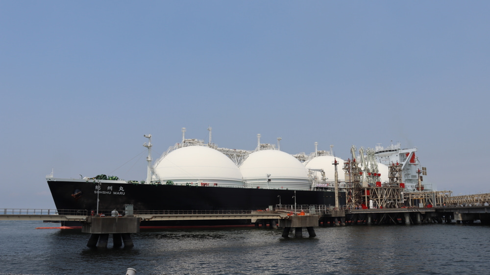 LNG carrier Sohshu Maru at JERA's Futtsu LNG terminal; Source: JERA
