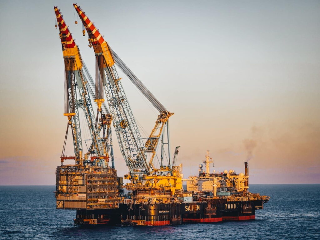 Saipem 7000 vessel at Bouri gas project; Source: Saipem