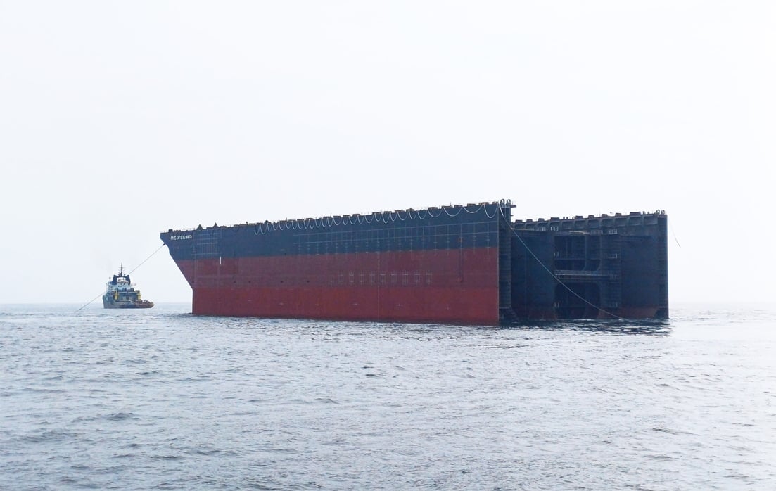 Forward section of MODEC’s next generation full for the FPSO Gato do Mato sets sail for China; Source: MODEC