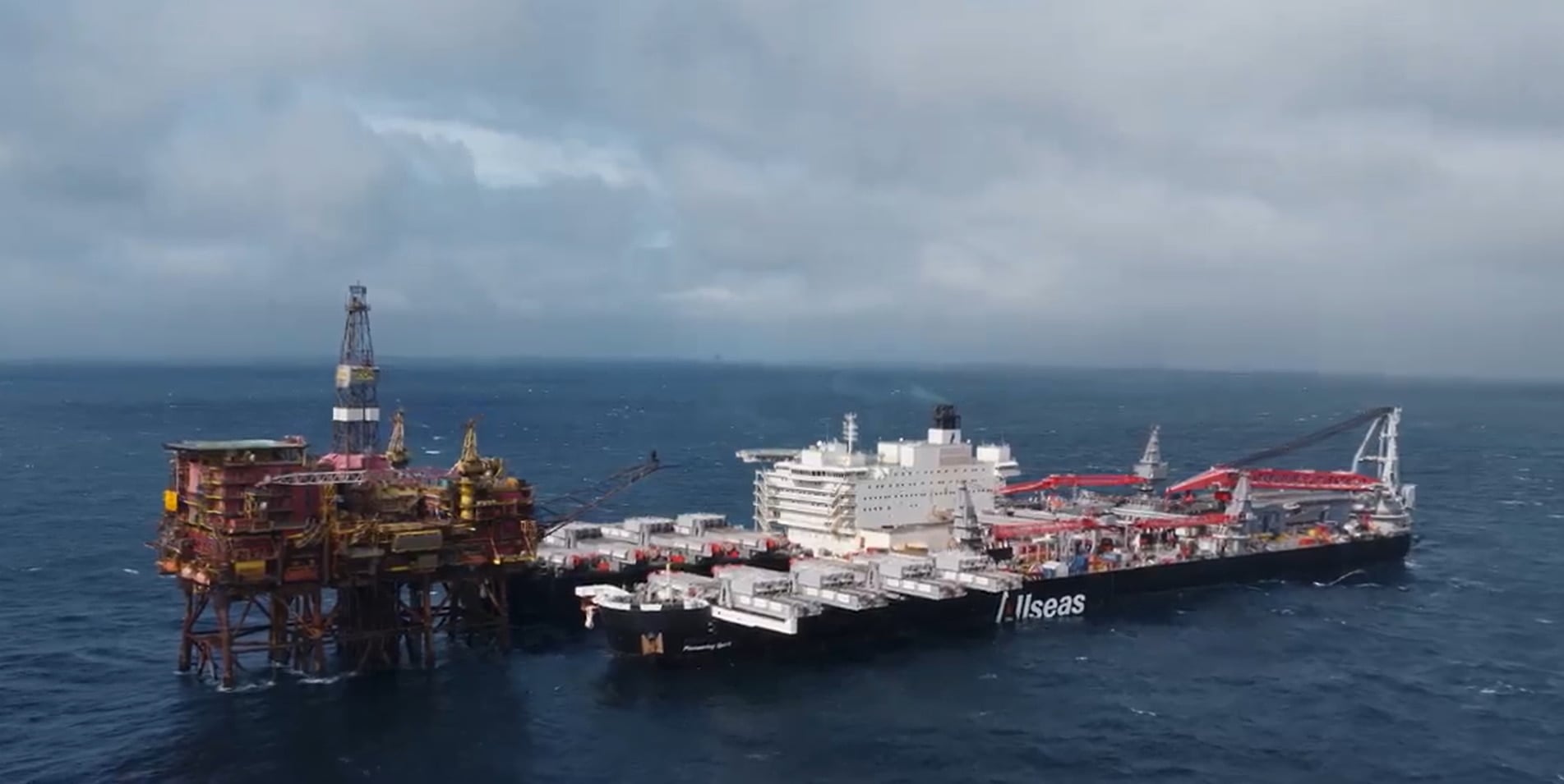 North Cormorant removal campaign with Allseas' vessel; Source: Allseas